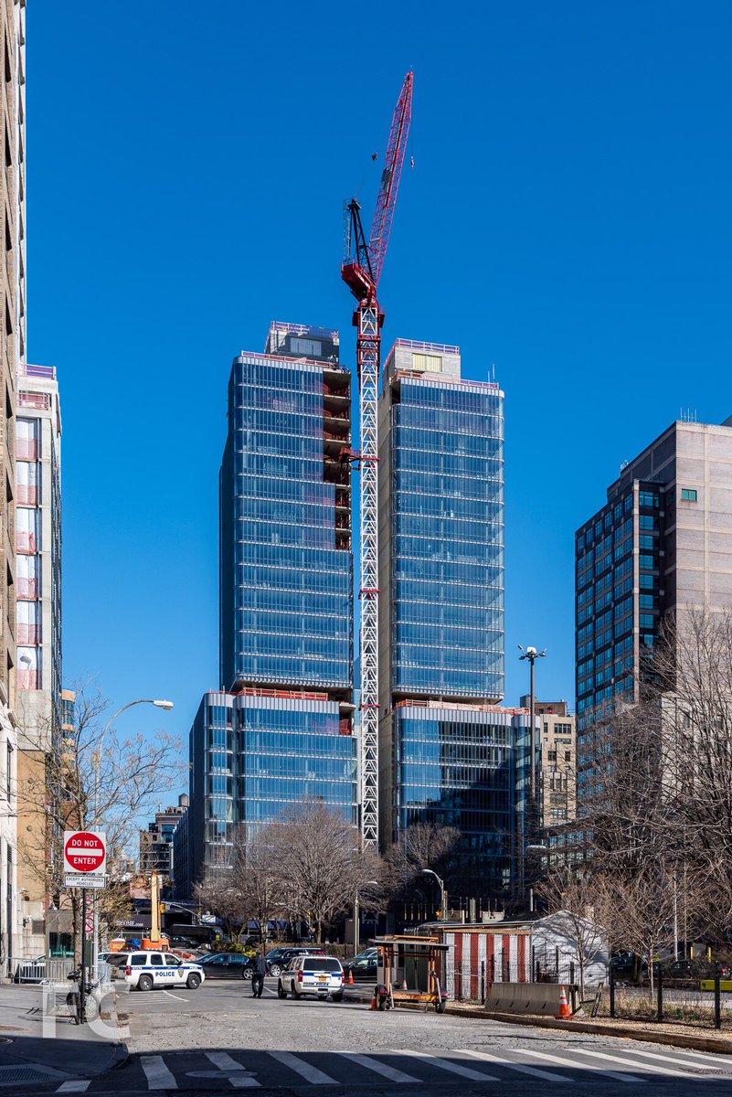 Curtain wall installation is nearing completion at Renzo Piano’s 565 Broome SoHo.
fieldcondition.com/blog/2018/3/20…
