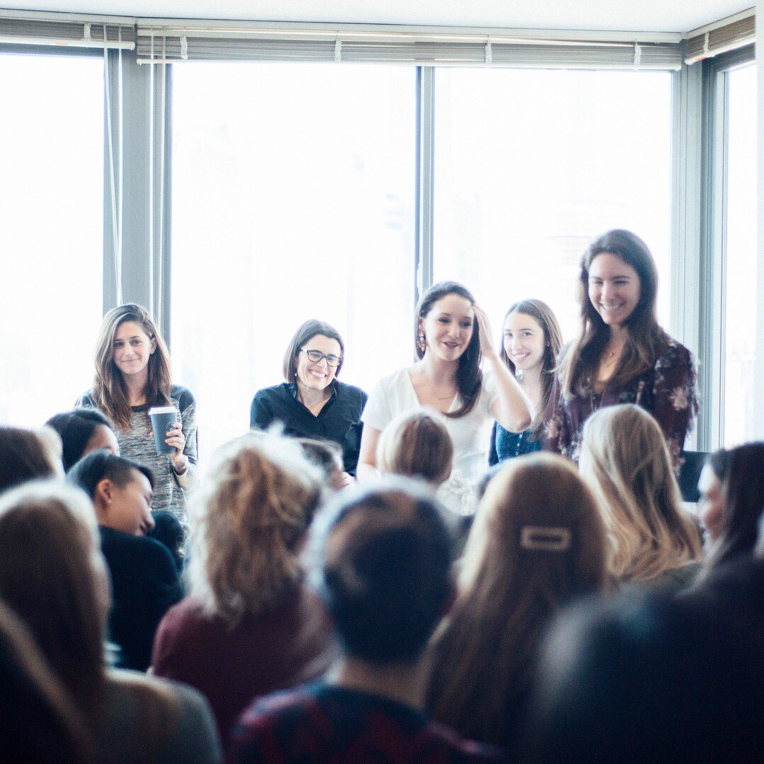 synergistnetwrk's tweet photo. BIG thank you to
🎥 @alexjwallace @oath
🍼 @LisaBarnett_11 @littlespoon 
✊@JennaRaeLauter  @womensmarch 
📸 @carolyndrush 
❤️ 50+ women who joined us and wildflower collective for the event!
#businessXcreativity https://t.co/7k4y5AwEHD