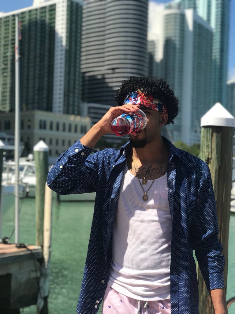 champagnekuzzo's tweet image. Spring Break 2K18 🔥🔥 #2kpoolparty