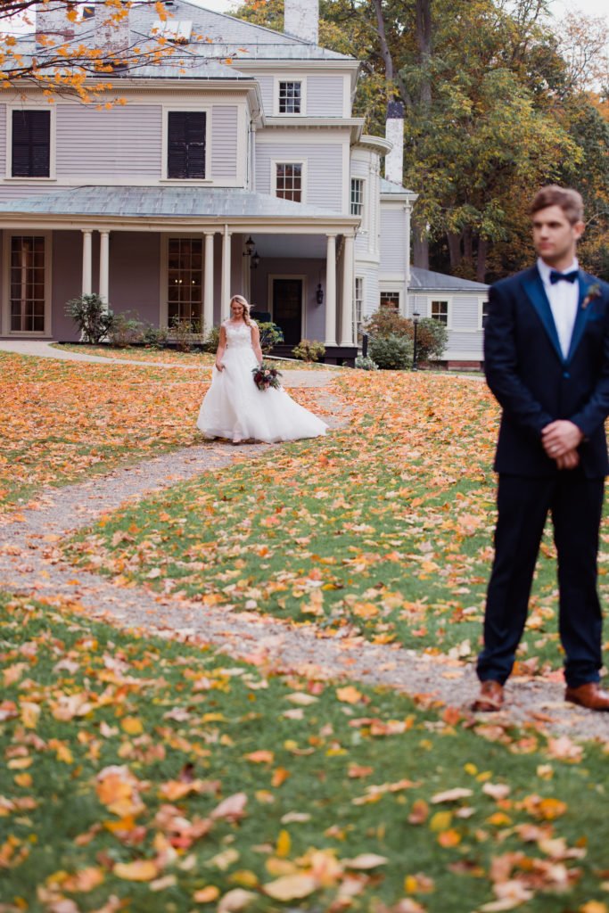 Thanks to <a href="/SNEWeddings/">Southern NE Weddings</a> for featuring this stunning Lyman Estate wedding shoot, inspired by the rich, regal aesthetics of old New England: southernneweddings.com/regal-wedding-…

<a href="/UniquelyChicRI/">UniquelyChicVintage</a> <a href="/RiaMacKenzie/">Ria MacKenzie</a> <a href="/lyravegabridal/">Lyra Vega</a> <a href="/brattlebookshop/">Brattle Book Shop</a> <a href="/9tailors/">9tailors</a>