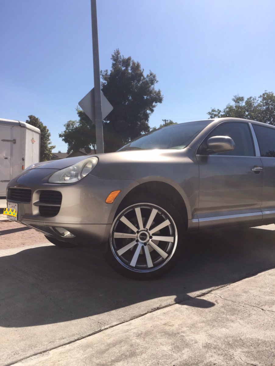 carlamzti's tweet image. Tbt #GiovannaWheels #MachineCut ..