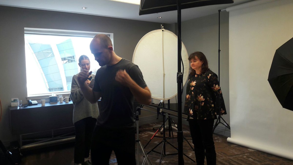 FutureXGlobal's tweet image. Do you need a new headshot picture for your LinkedIn Profile? Head to the Rockall Suite upstairs between 1pm and 2 pm to get your photo taken by a professional photographer! #DataFest18 #DataTalent #SmileForData