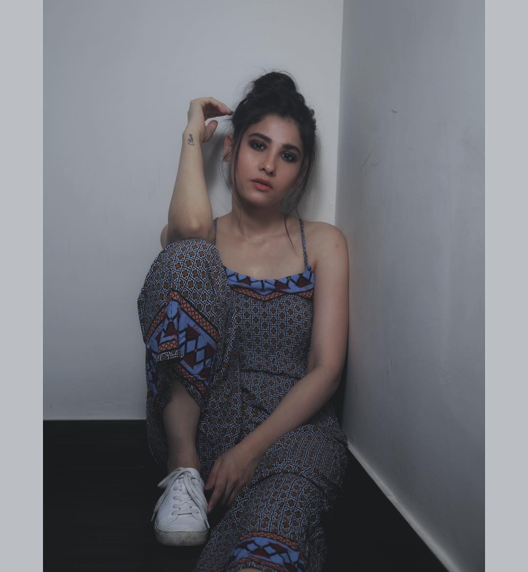 S3tvdotcom's tweet photo. "I'm done with weepy and enchanting girl-next-door." #HinaAltaf latest Vulgar photoshoot 
Read: https://t.co/F2AVnhtfpR 
#Bold Photoshoot #Vulgar #HinaAltafPicturesHot https://t.co/3iDtrL6mVK