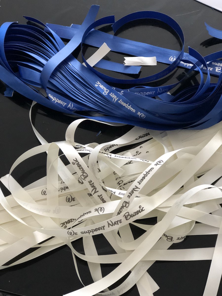 Bahkial's tweet photo. Pour les personnes participants à la Blood Lust, vous pouvez vous procurez ce bracelet en faisant un don de 1€ ici https://t.co/KImfPE3GQK. Il vous sera remis en main propre à la convention https://t.co/VP7mV6qy45