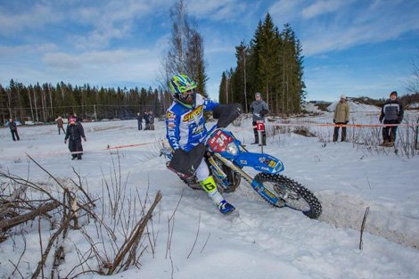 SMotos_Redes's tweet image. Los #escandinavos lideran en grande el #EnduroGP tras fecha “#polar” de #Finlandia #SMotos --&amp;gt; bit.ly/2HLSV0s