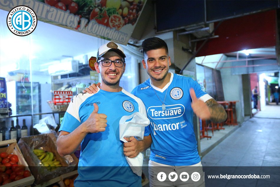 Belgrano's tweet photo. 🎂👕Marketing | #CazaPiratas, una gran acción en los #113AñosBelgrano, junto a @Kappa_Argentina. 

🚐Recorrimos Córdoba y 113 hinchas se llevaron la camiseta de #LaPasiónMasGrandeDeCórdoba ➡ https://t.co/u2fbIPpDcZ https://t.co/Si7460zUB5