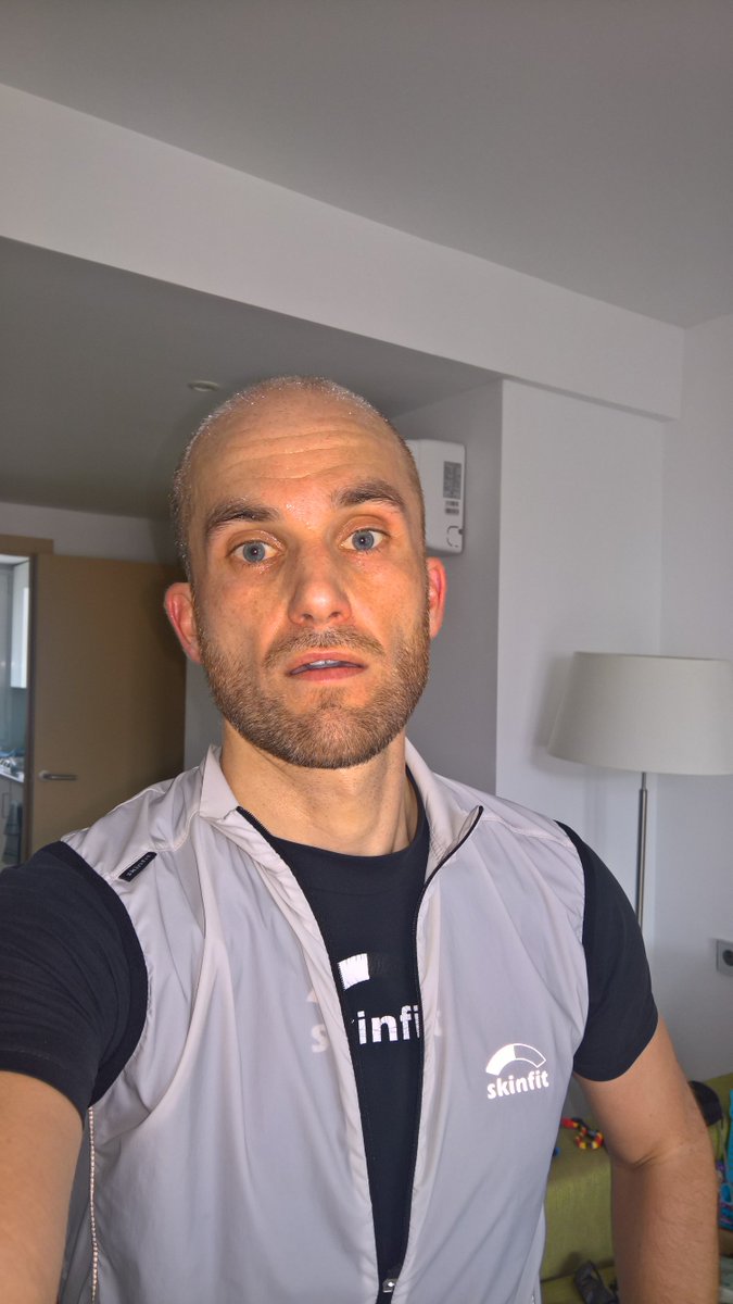 Der Himmel weint. Wenn schon nicht lang Radln dann wenigstens lang laufen...30k... Check. #Skinfit <a href="/LigaTriTeamLG/">Liga Tri Team LG</a> <a href="/RSC_Lueneburg/">RSC Lüneburg e.V.</a>