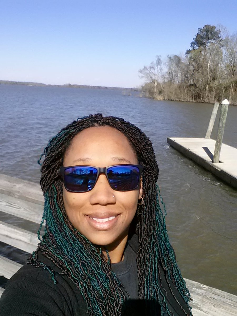 imabme24_7's tweet photo. Happy Tuesday!! #moneyonmymind #coolingout https://t.co/bp5xpTVQBM