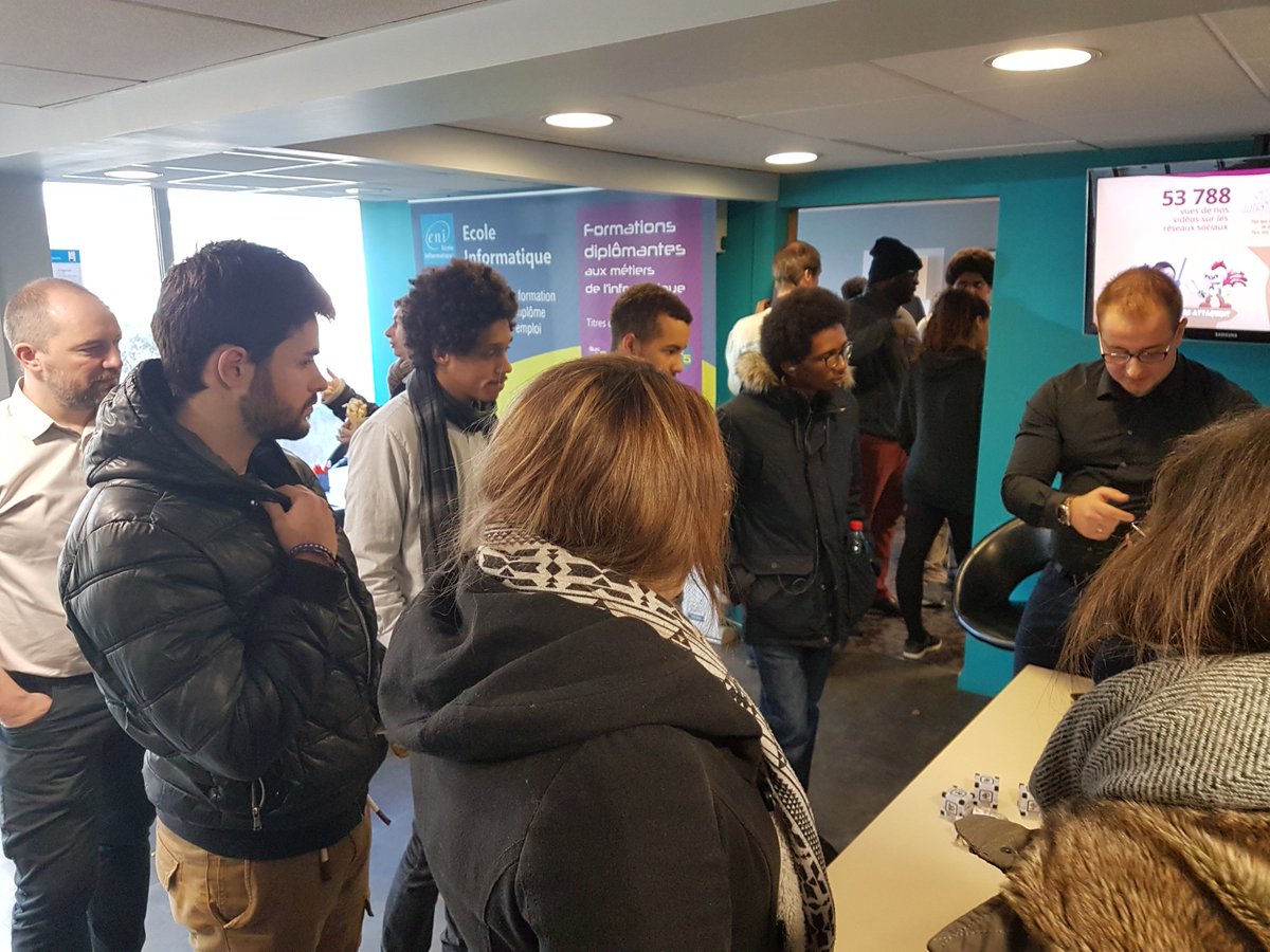 ENIEcoleInforma's tweet photo. #Nantes 🚀 Veille techno #MS2I : présentation des projets et remise des prix par
@cyrilthibaud ce midi 🙂
Bravo à tous et particulièrement à Philippe Goruchon et Teddy Maussion ! 🎉
#cardioskin #AssistantsConnectés #ContactlessPayement #Supraconducteur #Cozmo https://t.co/WNE2pFM7F3