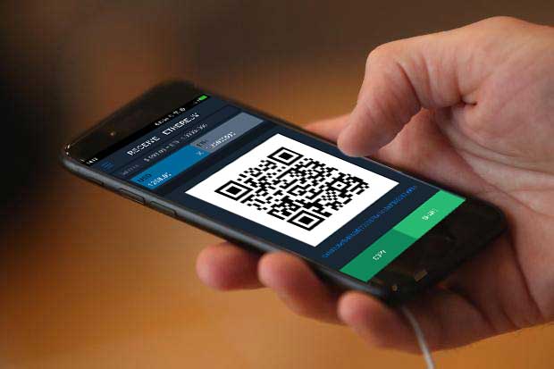 HODLER_TECH's tweet image. The first hardware wallet that works totally independently, with no connection to a computer required. You can use your #HODLER worldwide without any restrictions. #hardwarestorage #coldstorage #CryptocurrencyNews #ICO hodler.tech