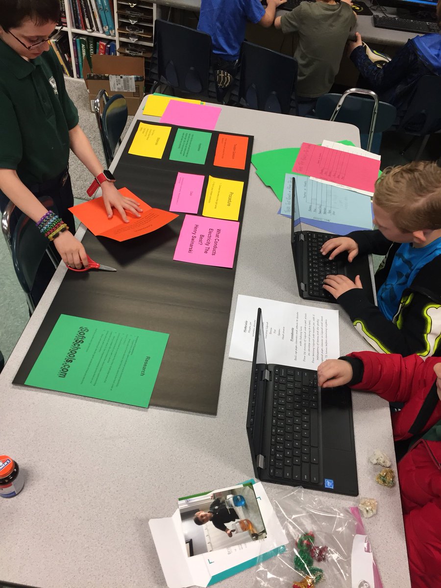 sross1967's tweet photo. 2nd and 3rd grade P.A.G.E.S. finishing up Science Fair presentation boards. We need more table space for this crew. Several more waiting their turn. @KnightsR7 https://t.co/jCMWIH6N31