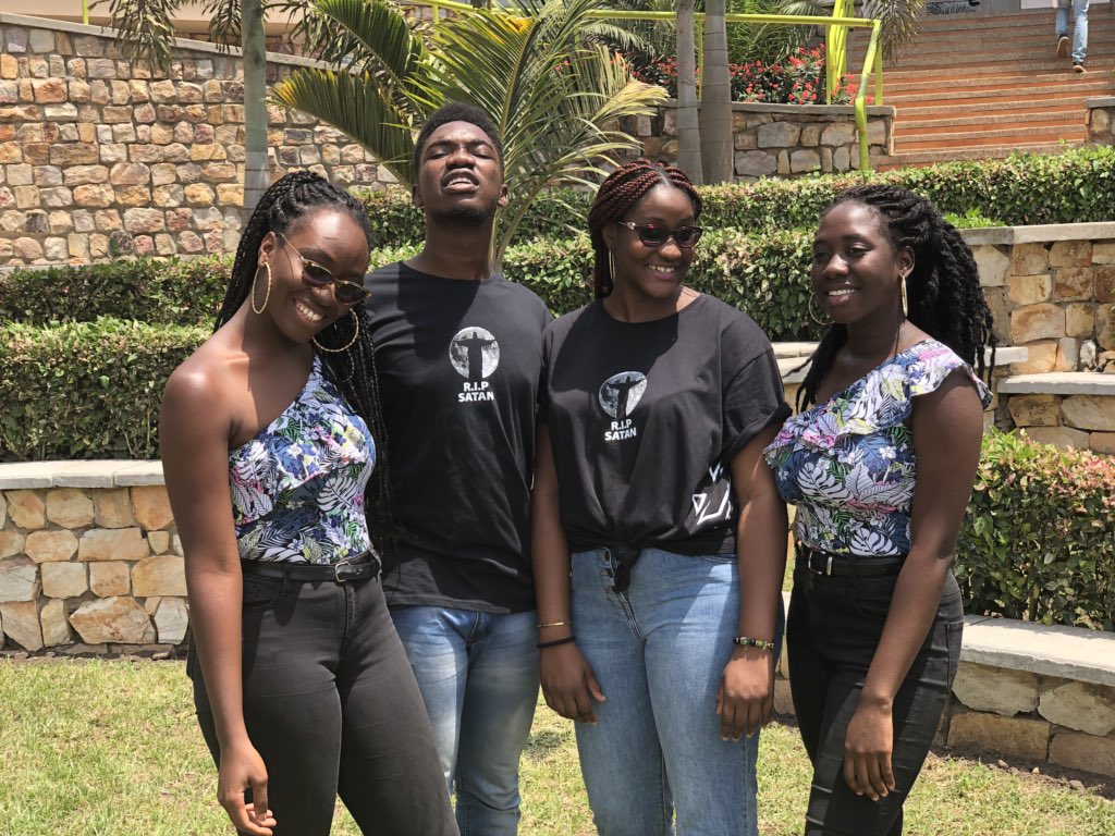 e_ainoo's tweet image. We went all out today ! #ASCTwinDay #ASCWeek