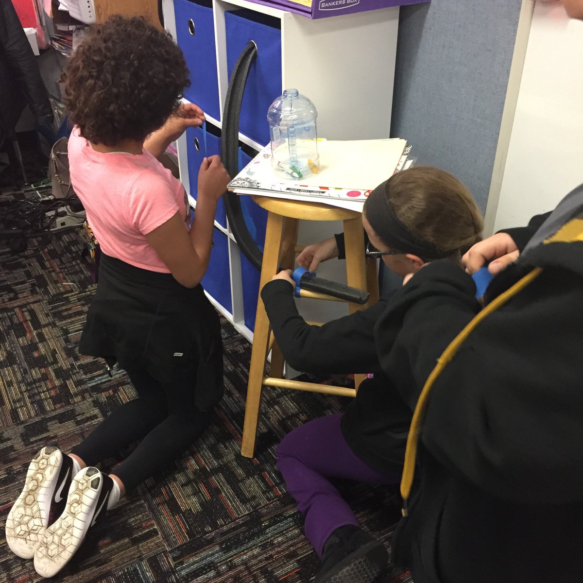PlattsmouthElem's tweet photo. Ms. Clark's third grade students did some team building in science as they created roller coasters to show potential and kinetic energy. #PlattsmouthSchools #LearningTogether #RollerCoasterScience https://t.co/D8UWCrw4CR