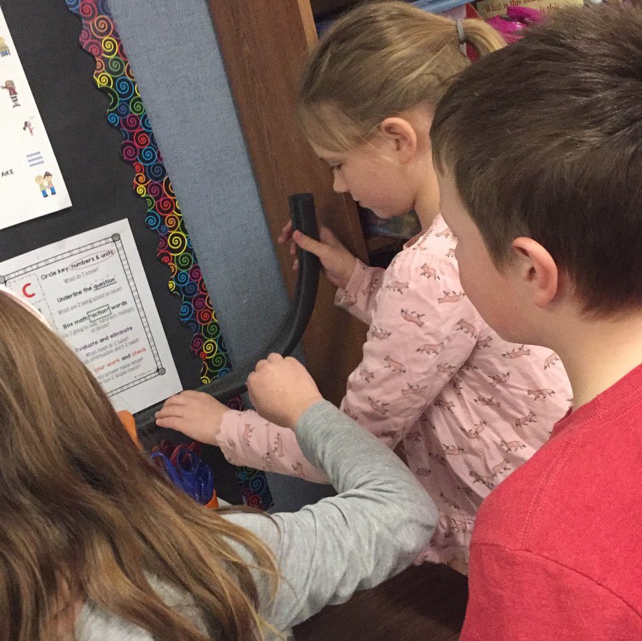 PlattsmouthElem's tweet photo. Ms. Clark's third grade students did some team building in science as they created roller coasters to show potential and kinetic energy. #PlattsmouthSchools #LearningTogether #RollerCoasterScience https://t.co/D8UWCrw4CR