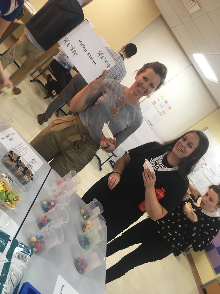 jasmineftaylor1's tweet photo. Happiness is Raha’s 7th Annual Chilli Cookoff on a Tuesday afternoon! @RISabudhabi #aromaphobia #bravecado #SomeIngredientsChilinTogether #ChilliChicano #InternationalDayofHappiness https://t.co/2vg7wos5SW