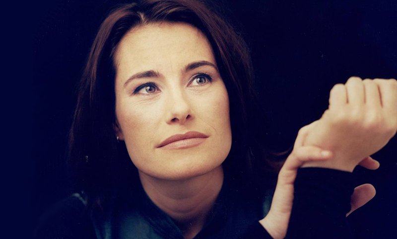 We're absolutely thrilled to have @camilla_gibb as this year's Writer-in-Residence. Meet her, attend workshops, and have your manuscript appraised. Details: kpl.org/ednastaebler