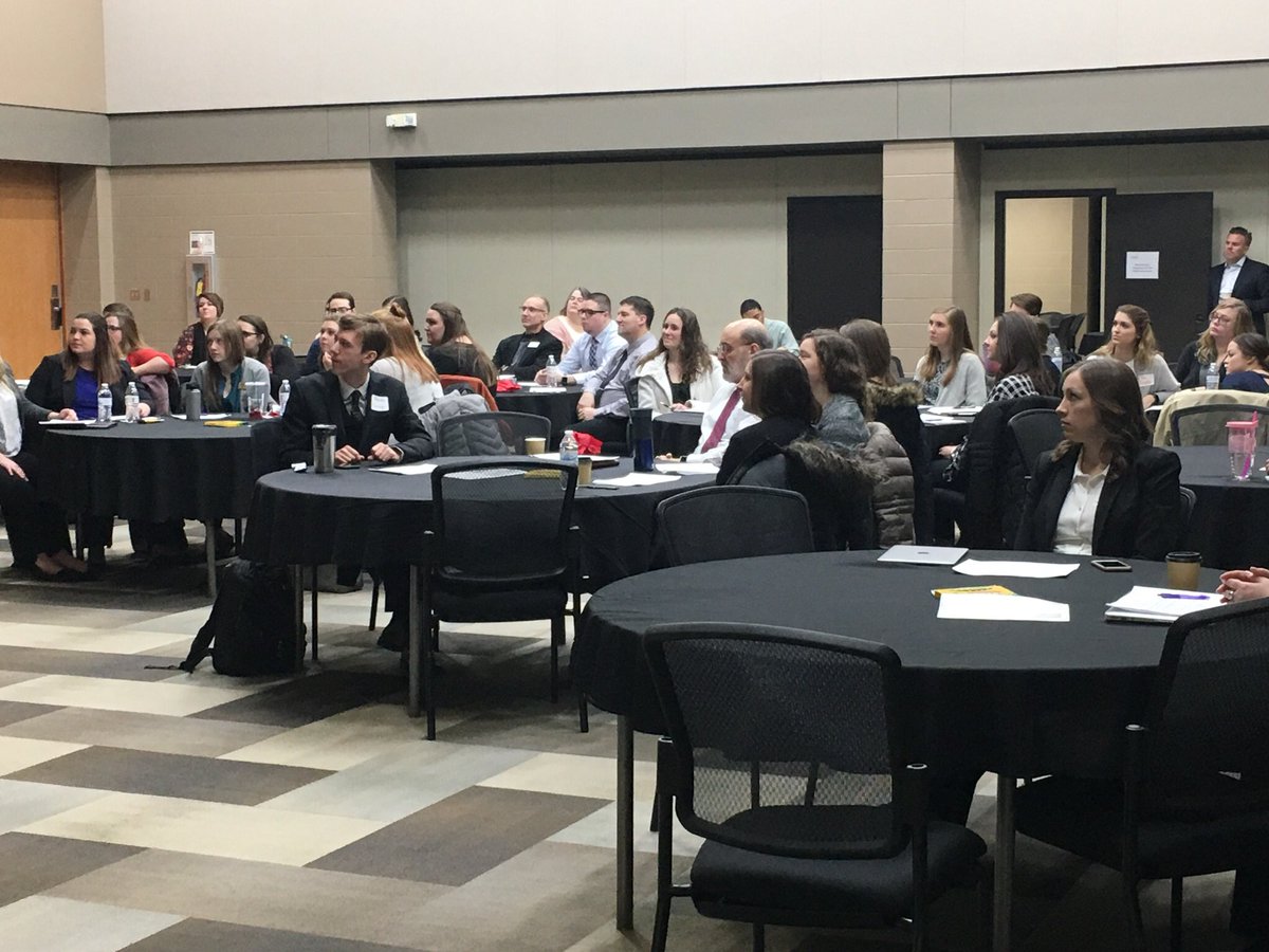 TheSummit_FW's tweet photo. Welcome Preservice Educators to The Summit for today’s #Prepared2018 Workshop &amp; @Reg8EdSvcCenter Job Fair. https://t.co/Q1urBTmdPF