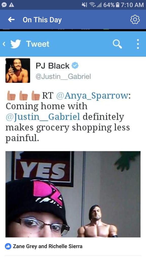 Anya_Sparrow's tweet photo. When @darewolf333 pops up in your memories 🤘 https://t.co/TygqwOSNYJ