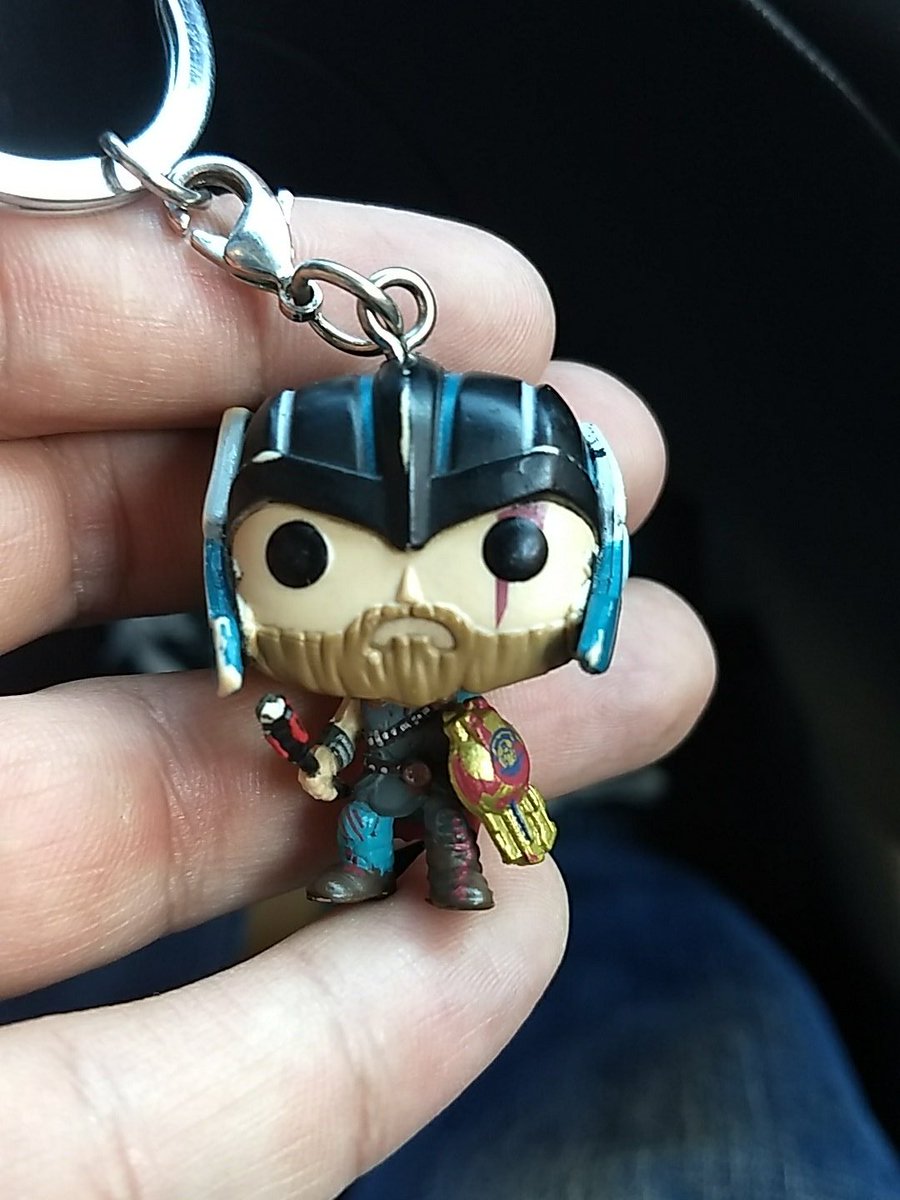 RodrigoNery15's tweet photo. #Killersrmx Rodrigo Nery Vizcaíno y aquí mi regalo para Eloy, un Funko keychan de Thor. @Tirodopolus @goliveros https://t.co/Yp0YRXXpUy
