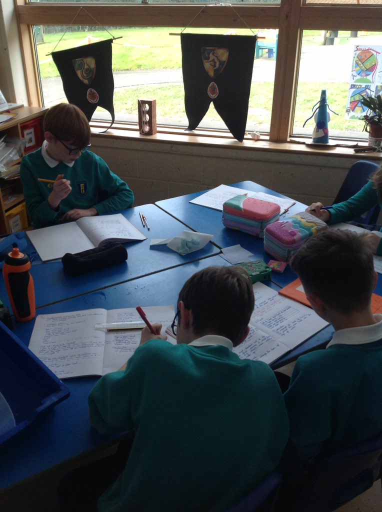 MissGibbsRog's tweet photo. Planning their own investigation to find out which paper towel was the most absorbent. Some groups had to adapt and change their plans. https://t.co/v1J4QcQcBs
