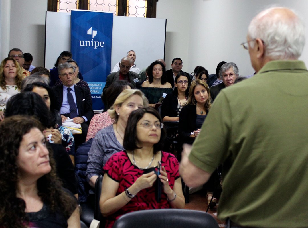 unipe_ar's tweet photo. Comenzó la segunda jornada del Encuentro #TOINN 2018

Compartimos algunas imágenes 👇

#BuenosAires #DimensiónSocial @unsamoficial @UniBarcelona @ToInn_Oficial https://t.co/MqUBdw9DV4