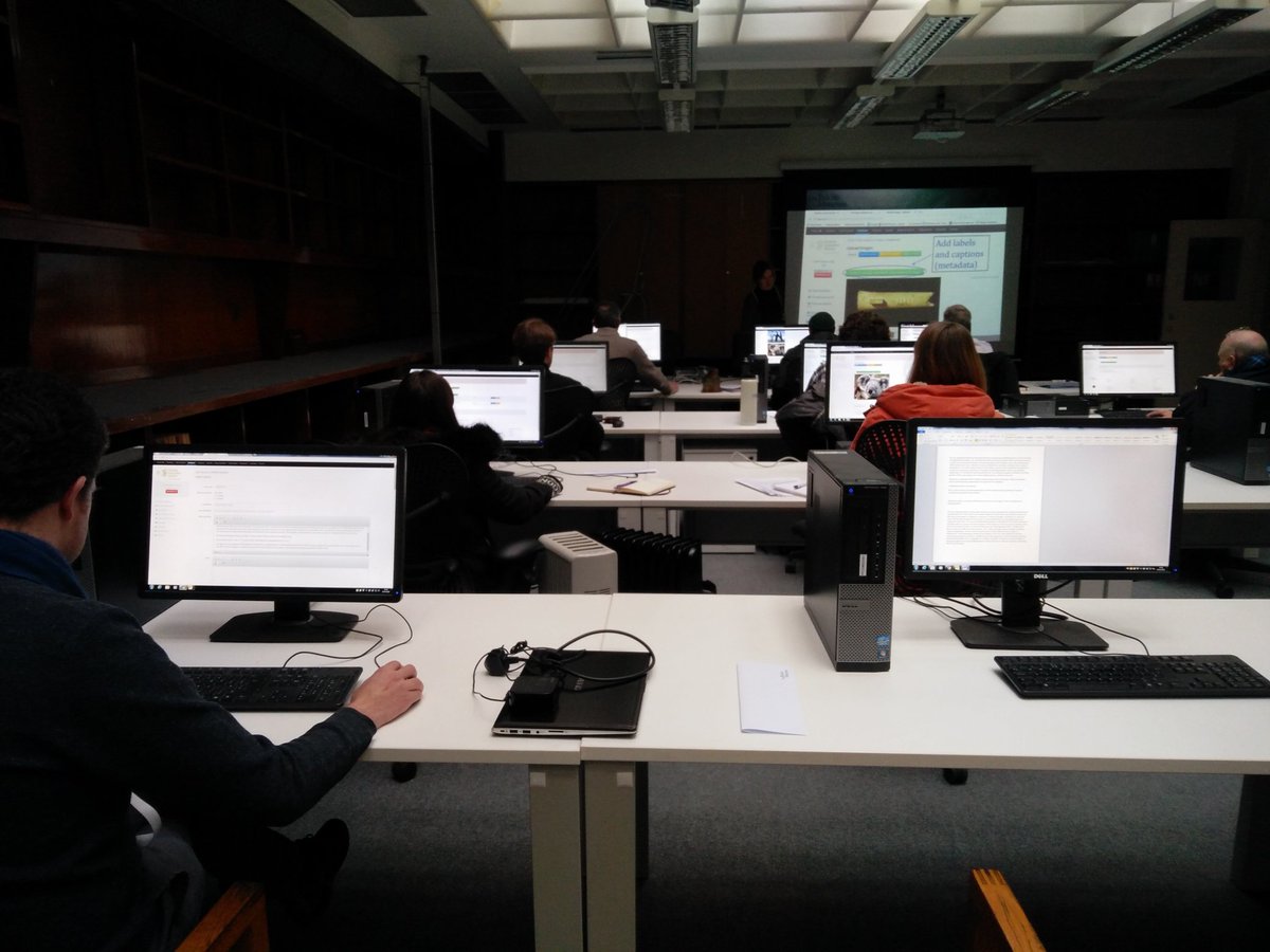 findsorguk's tweet photo. #PAStExplorers database training at the British Museum today. It might be colder inside than it is outside, but the learning continues! Right now Helen is talking us through adding images. #PAS15 #responsibledetecting #recordyourfinds #sharetheknowledge #everyfindmatters https://t.co/hRhtYa80kD