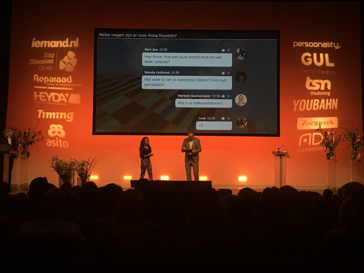 Asito's tweet photo. Anna Nooshin over geluk, relevantie en gewoon doen. #ADGcongres https://t.co/4Mw7fGdO4G