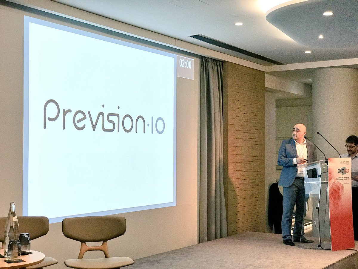 tekplace_paris's tweet photo. 🎤 Let’s talk about #tech, go ! Voici @PrevisionIO, plateforme de #machinelearning automatisée pour répondre aux enjeux de l’ #assurance 💡 #DECIDASSUR #StartUp https://t.co/FbsC3fDWhq