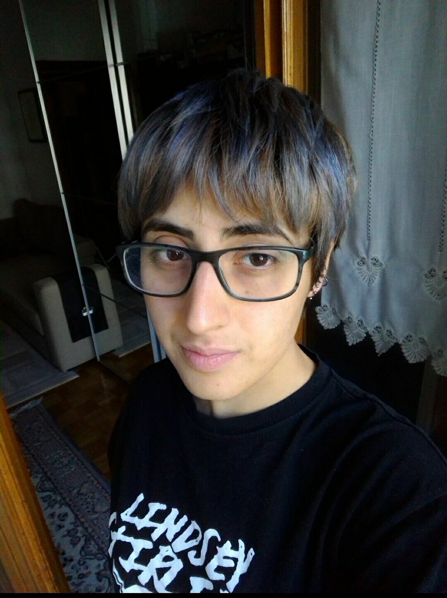 aureaproportio's tweet photo. #2014vs2017 ??
I used to know what the sun is https://t.co/ZOYe2tOst5