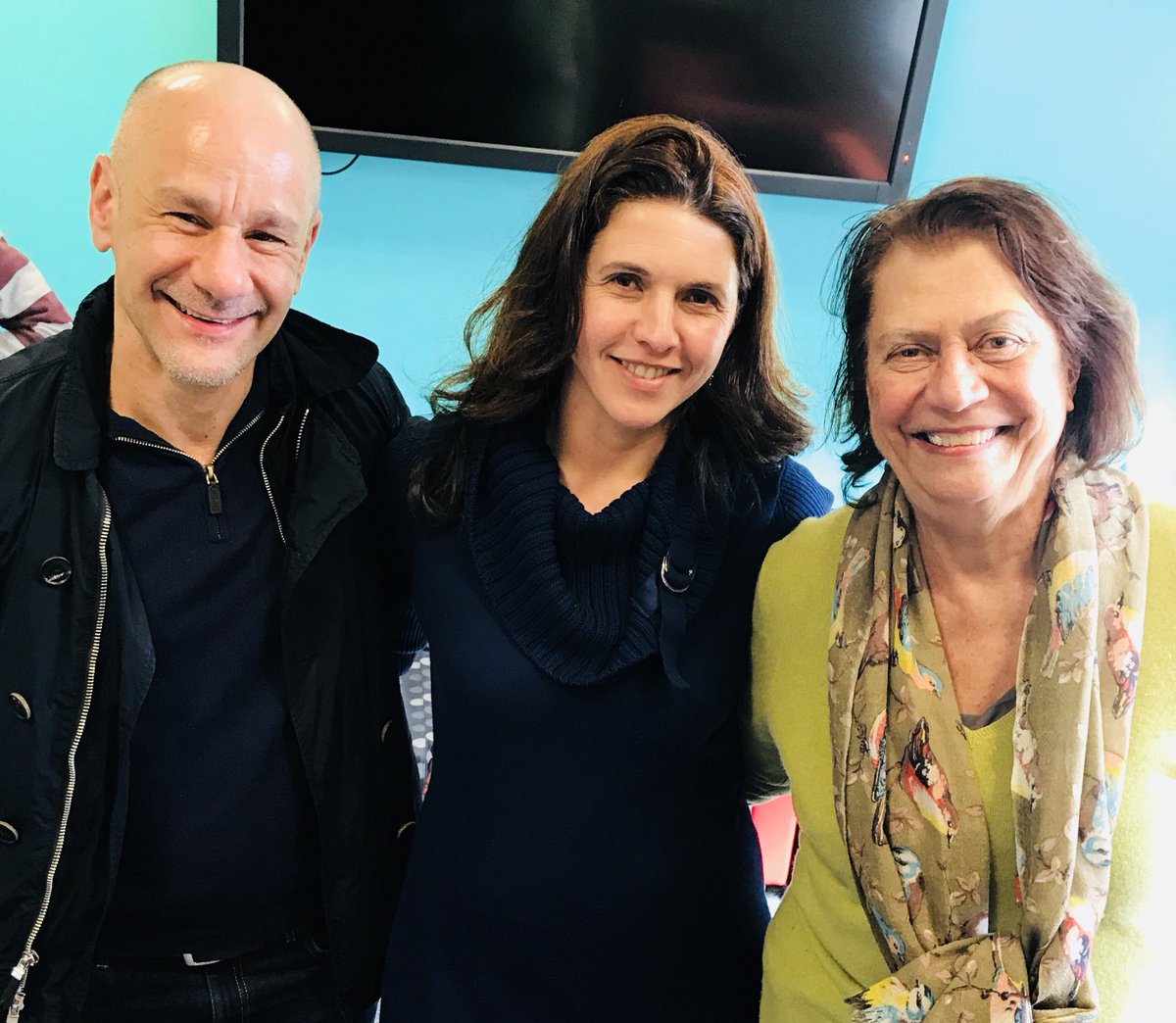 elton_uliana's tweet photo. #livreparis2018 #translatinganamariamachado #UCLcentrefortranslationstudies #CenTraS https://t.co/LSQSYPlDRf