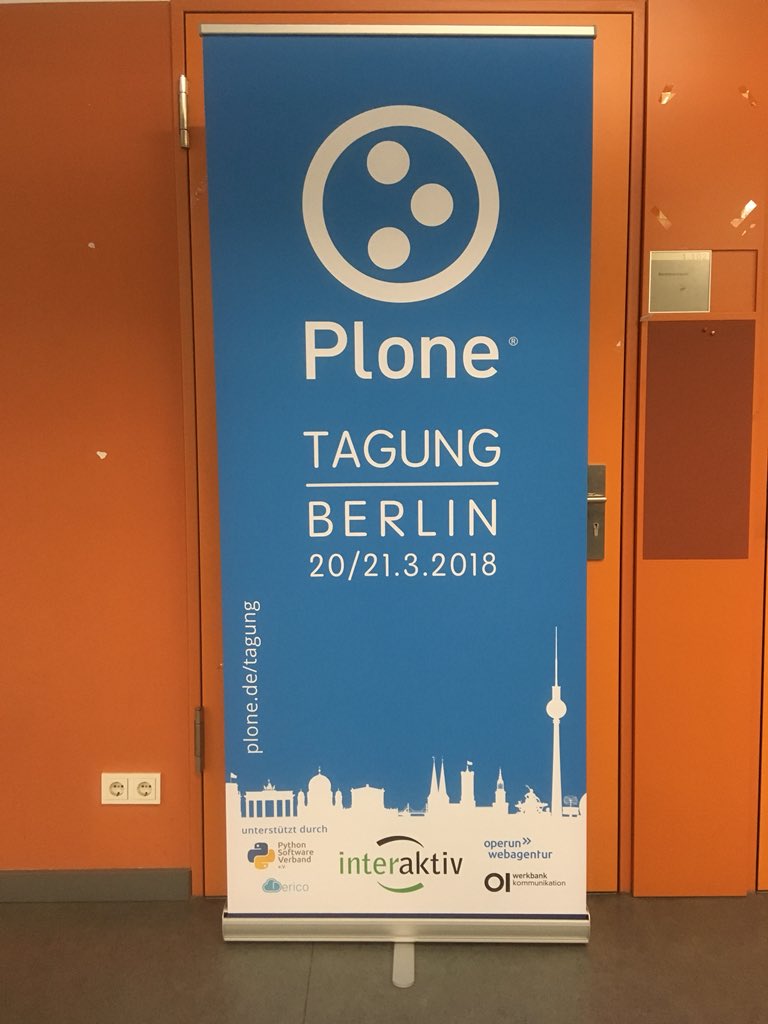 luckow's tweet image. Die Hussen sind echt hübsch geworden. #cmsgarden #PloneTagung2018