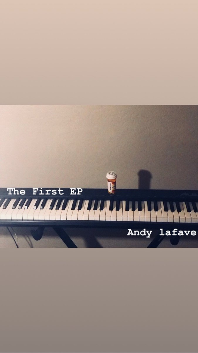 LafaveAndy's tweet photo. #NewMusicFriday #ComingSoon #WithoutMyGlasses #piano #pianorock #ThanksObama https://t.co/CxR0QyETD9