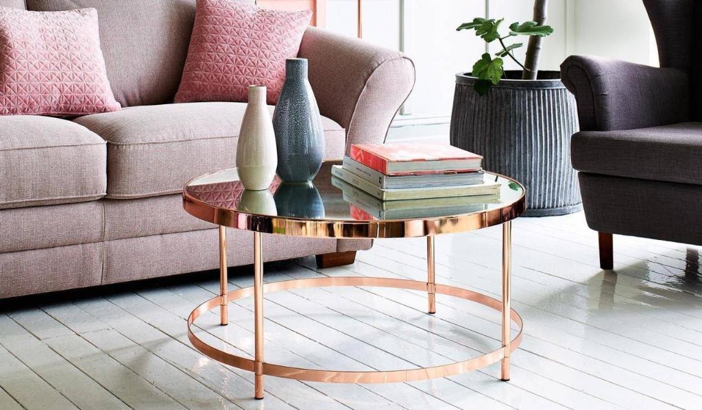 KPowersCompany's tweet photo. Metallic interiors are shining bright this spring. Get inspired: https://t.co/lFkINtb4dE. https://t.co/hivVq8CGgw