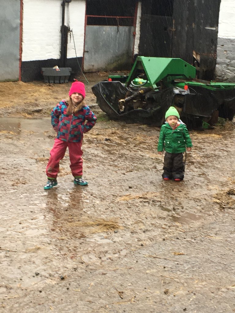 We are Welsh farmers providing safe traceable food, protecting the environment, providing job creation with a contracting business and giving an all round service to farmers around us. And I work on behalf of members for @NFUCymru #Peopleinfarming #BritishFoodisGreat