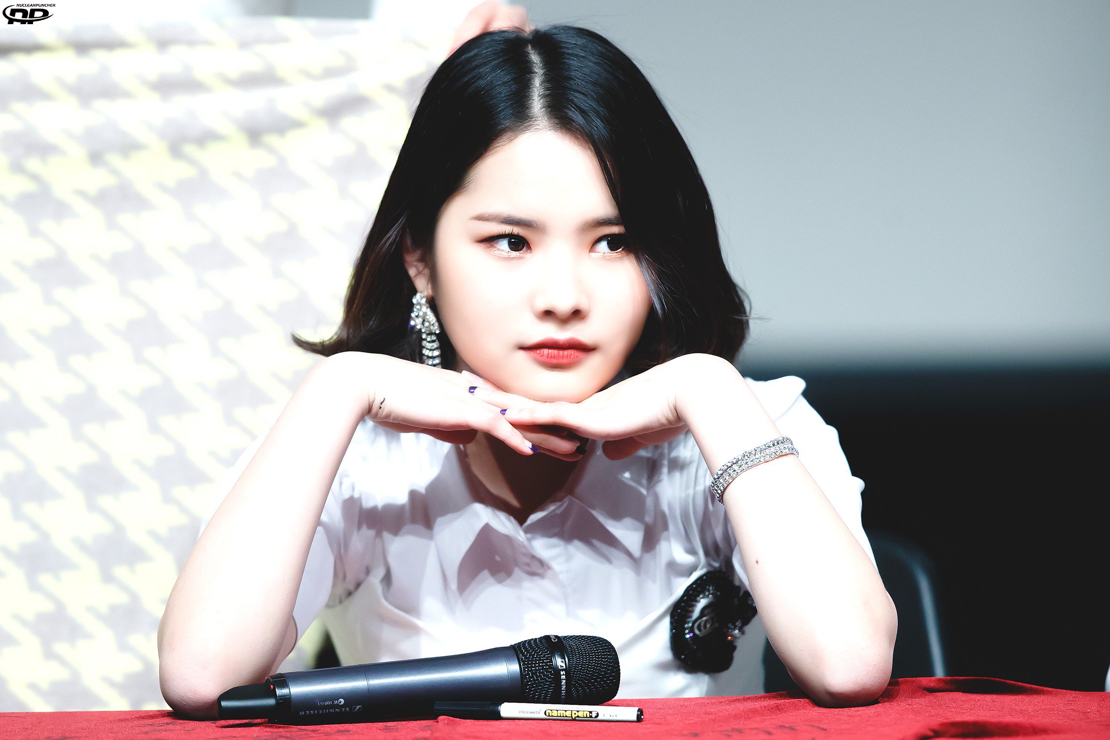 DYva-N1VoAAmA80.jpg:orig