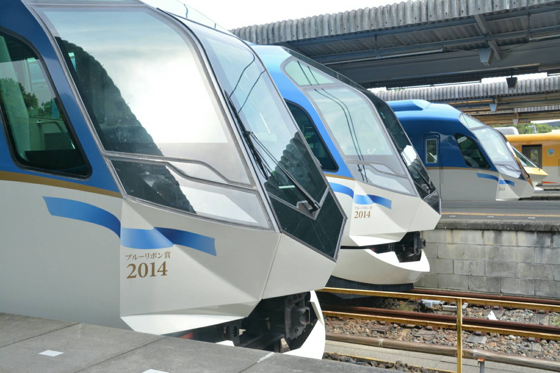 観光特急しまかぜ運行開始1周年記念