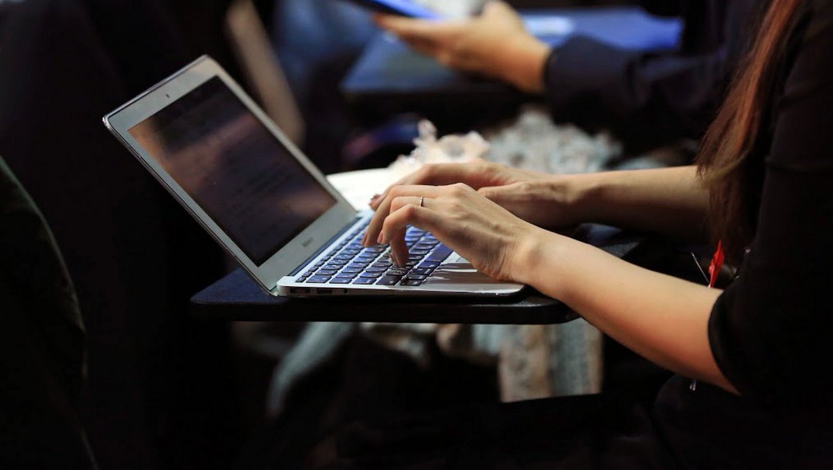 FullStackUIUX's tweet image. Introducing Subscribe with Google dlvr.it/QLkwt3