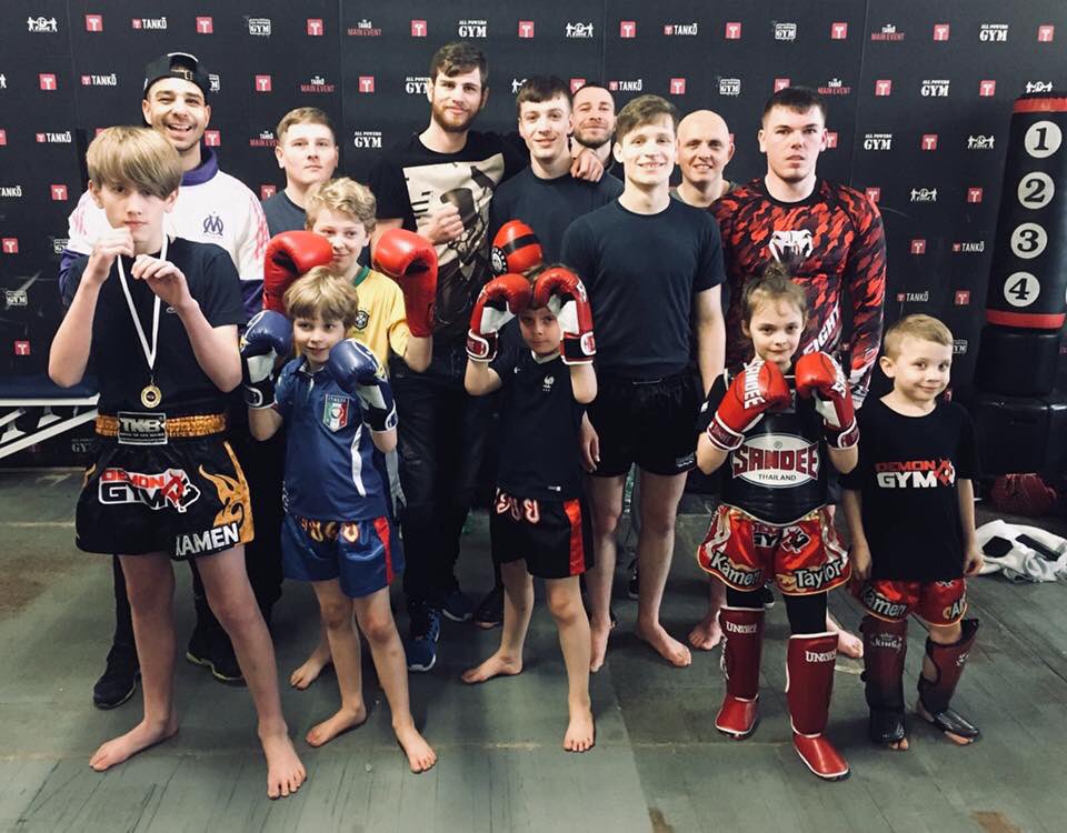 GymDemon's tweet photo. Team photo at the interclub in Stockport Sunday‼️well done guys 😀#muaythai #nakmuay #thaiboxing #k1 #classes #warrington #warringtongym #warringtonmuaythai #demongym #fitness #training #muaythaiuk #fighter #fighters #interclub #team #fightteam https://t.co/rFJ0VAVYIO
