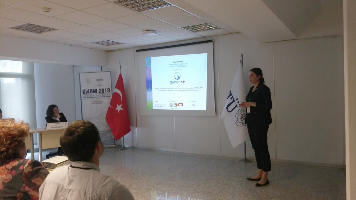 astripolska's tweet photo. Beata Weintrit from #AstriPolska presents #SAFEDAM project at #Gi4DM Geoinformation for Disaster Management conference in #Istanbul. #SAFEDAM is an #innovative remote sensing levees monitoring system based on satellite #EO #data developed in #Poland. |#Space @ESA_EO @CopernicusEU https://t.co/S4drfbi8pb