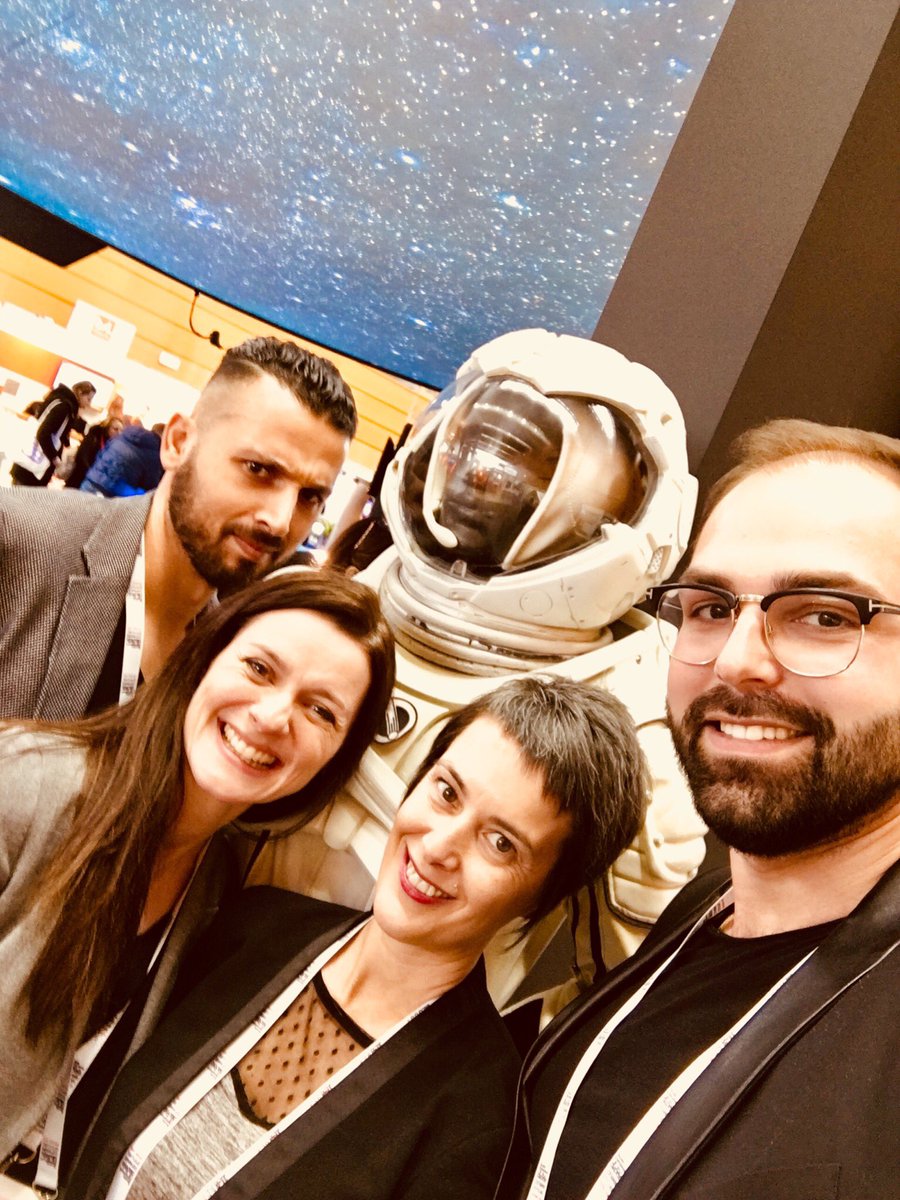 ThomasMP26's tweet photo. Début du congrès de la #SFD2018 à Nantes ! Venez vous aussi prendre un selfie avec notre astronaute 👩‍🚀 On vous attend 😉Team @RocheDiabFR https://t.co/vCkOejiJa6