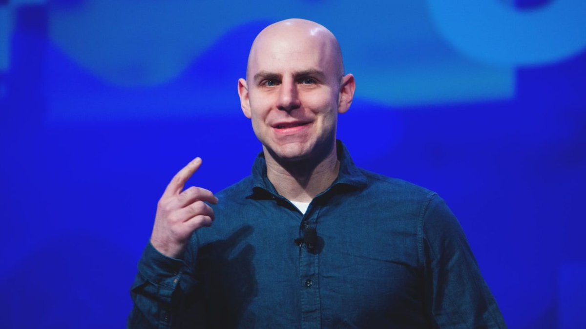FastCompany's tweet image. .@AdamMGrant can help you coax generosity out of your grumpiest coworker buff.ly/2GbslR5