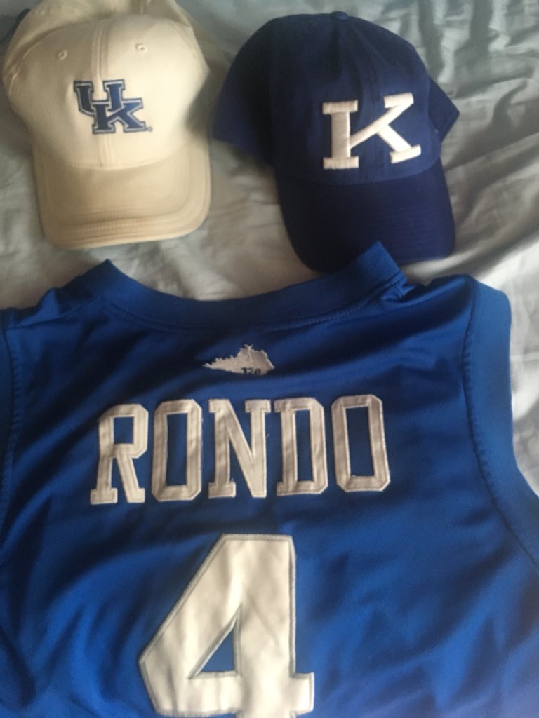 jackkeadle's tweet photo. @MrsTylerKSR White hat before the game, blue hat during the game, Rondo jersey all day but take it off after the final buzzer. Switching seats throughout the entire game. No twitter. #MarchMojo https://t.co/Y4e8fqIhaF