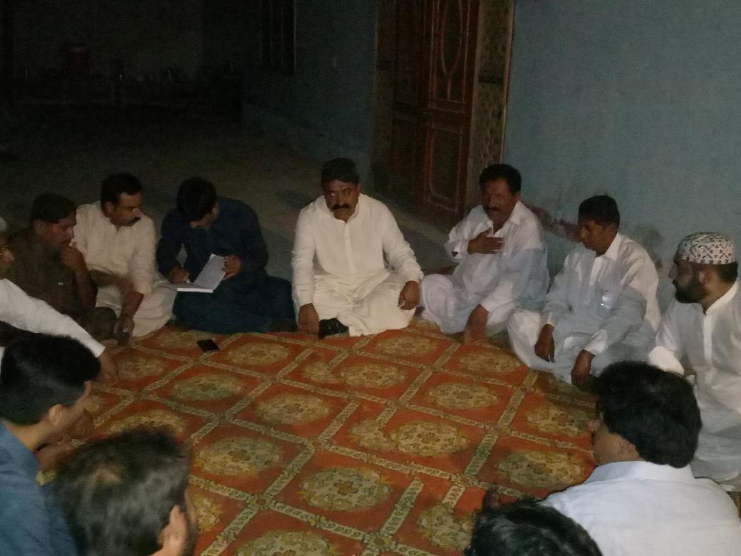 BehramKhanSoho's tweet photo. Dist Chairman @BadarPPP Dist Vice Chairman @BilalLaghari11 Infosect @IsmaeelWassan @rawalsharjeel shb and  @MujtabaUnar  condoles in new PS63 teritories @BBhuttoZardari @BakhtawarBZ @zeeshan_r_memon @AshfaqueALagha1 @KaleriAshraf @Kaleri_ZaminPPP @Munwar_kaleri @AnnieNoorulain https://t.co/rog33wLm0i