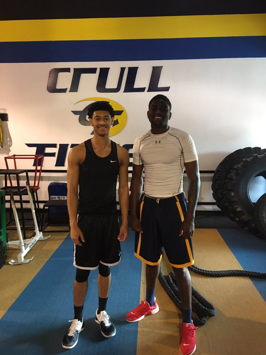 NateDaug's tweet image. Couple of my favs back in lab reunited... #crullfitness #crull #family #athletes #basketball #football @justin_web05 @King_2_Be