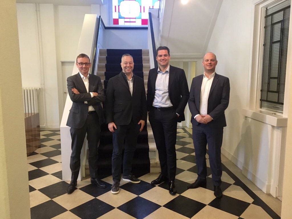 Start van een prachtig structureel partnership <a href="/MaasInvest/">N.V. MaasInvest</a> - <a href="/MKBFonds/">MKB Fonds</a>  📝🍾