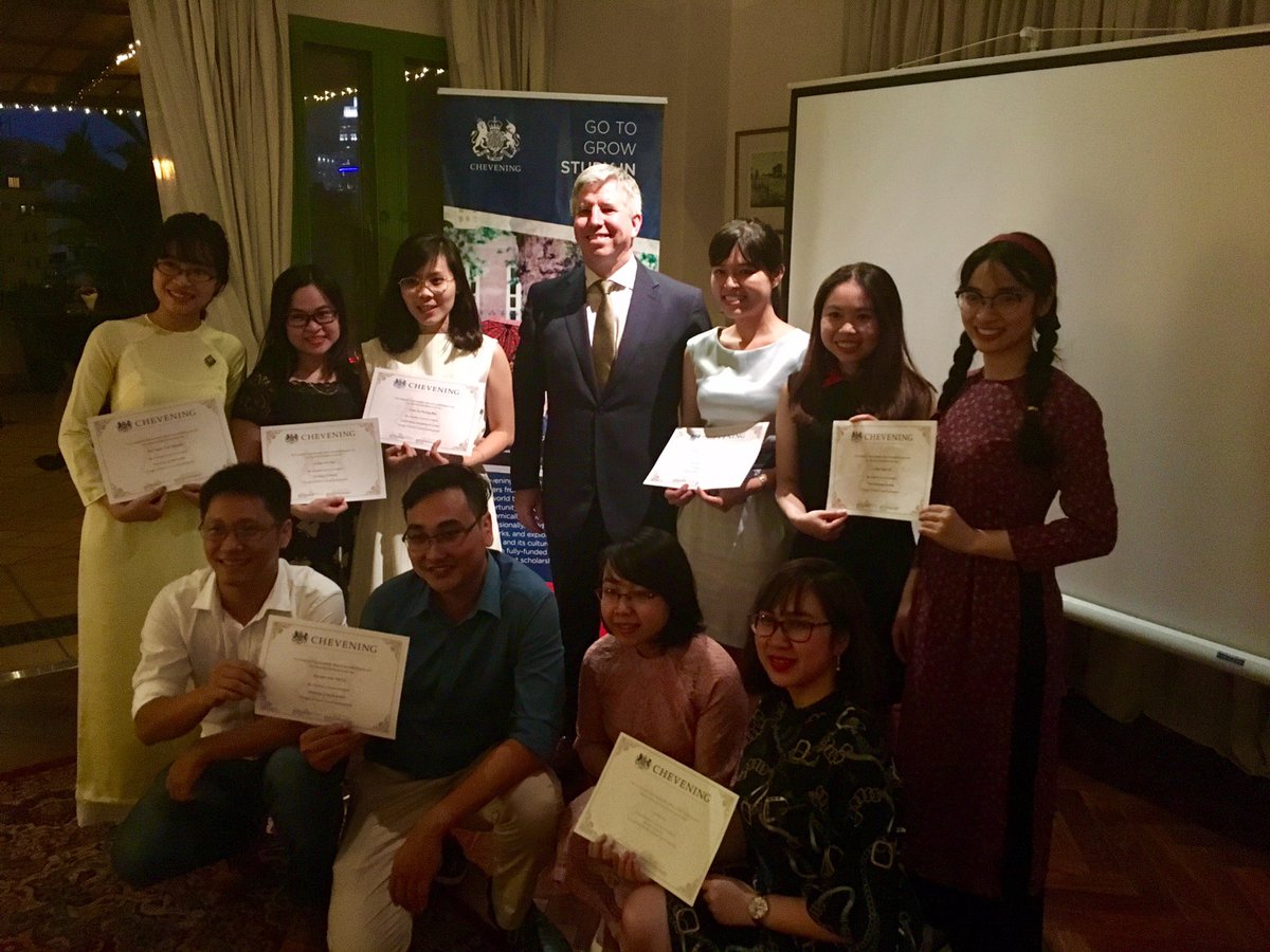 Energy, enthusiasm &amp; fun. Our returning &amp; past Chevening Scholars. Leaders of tomorrow <a href="/UKinVietnam/">UK in Viet Nam🇬🇧🇻🇳</a> <a href="/cheveningfco/">Chevening Awards</a> @UKASEAN @tradegovukASEAN
