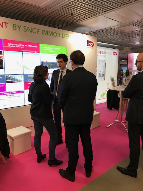 SNCFimmobilier's tweet photo. #MIPIM18 Retour sur nos moments phares last but not least @J_Denormandie sur le stand @SNCFImmobilier 
Retrouvez nos actus et notre CP spécial MIPIM18 sur https://t.co/3oITvMCSUb https://t.co/3Wz96qoiK0
