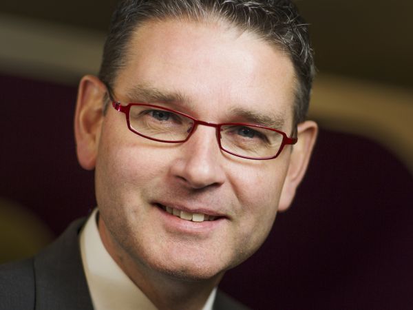 ChannelwebNL's tweet image. #channelweb ‘Reseller wordt klantspecifieke integrator’: Ronald Hoeijenbos is verantwoordelijk voor de Avaya channelorganisatie in de Benelux, Duitsland Scandinavië en de Baltische staten. In deze rol is hij verantwoordelijk voor het vergroten van de… dlvr.it/QLl6LR