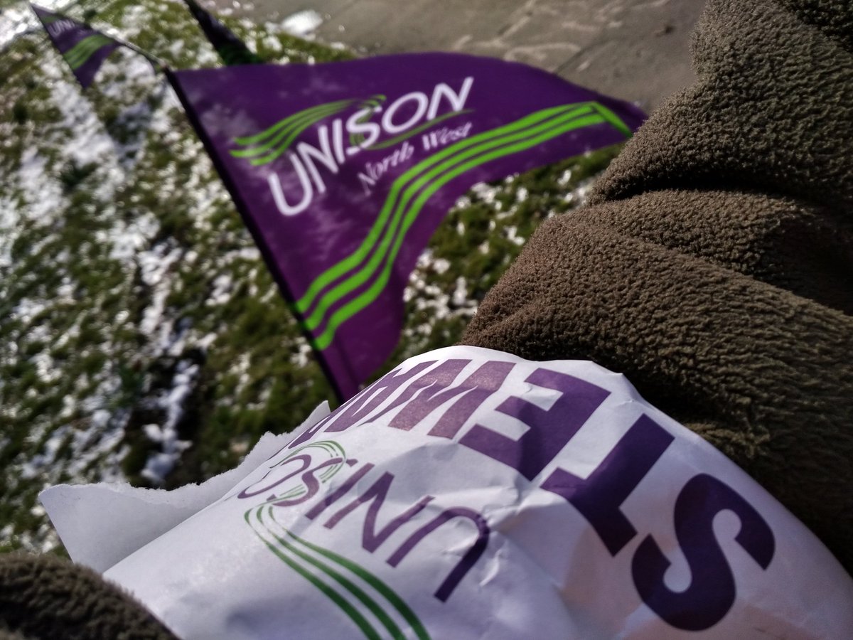 United Utilities workers have lost 2 days pay defending their pensions. 
Steve Mogford, Chief Executive of United Utilities is paid £2.8million per annum. He earned approximately £15,342 over the same 2 days. 
Please RT <a href="/unitedutilities/">United Utilities</a> and tell them to stop the #UUpensiongrab