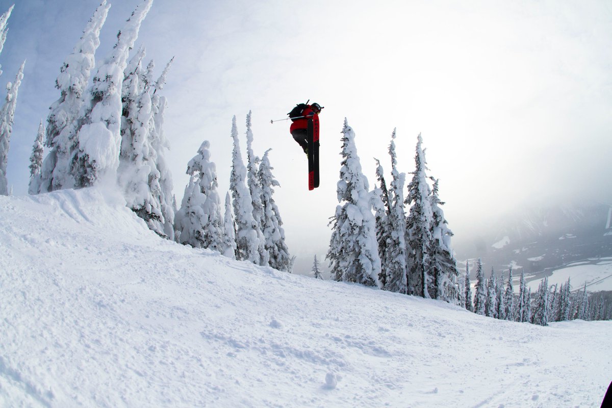 revelstokemtn's tweet photo. Today is the first day of spring, but don't pack up your gear just yet...there's plenty more riding to do before the we're done for the season!
Snow Report: https://t.co/wRKhBNOD07 Photo: Riley Bathurst | Skier: Jed Kravitz
#Revelstoked #10YearsofStoke #FirstDayofSpring https://t.co/mrQPl4Q61i